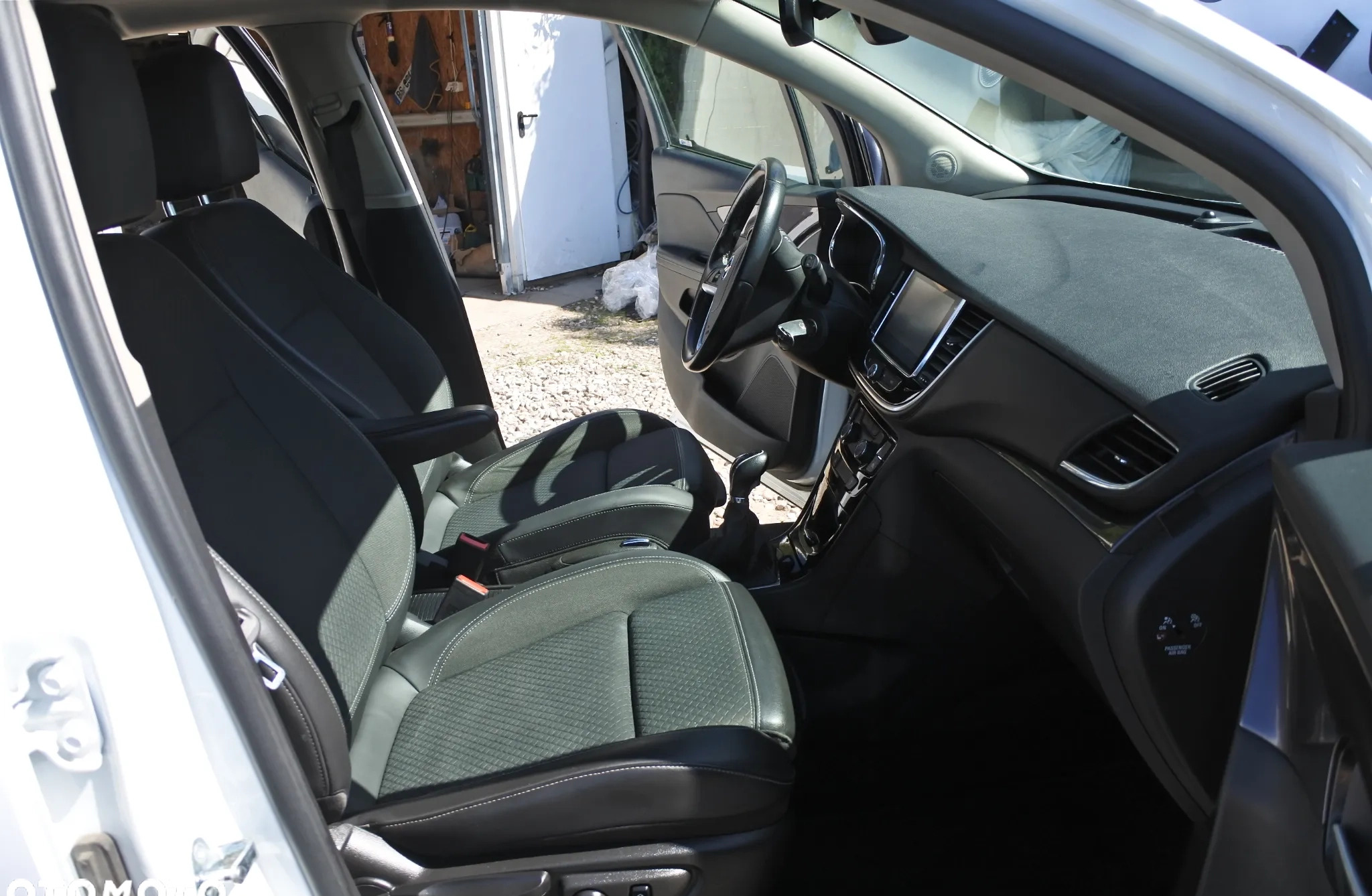 Opel Mokka cena 53900 przebieg: 188000, rok produkcji 2017 z Przemyśl małe 352